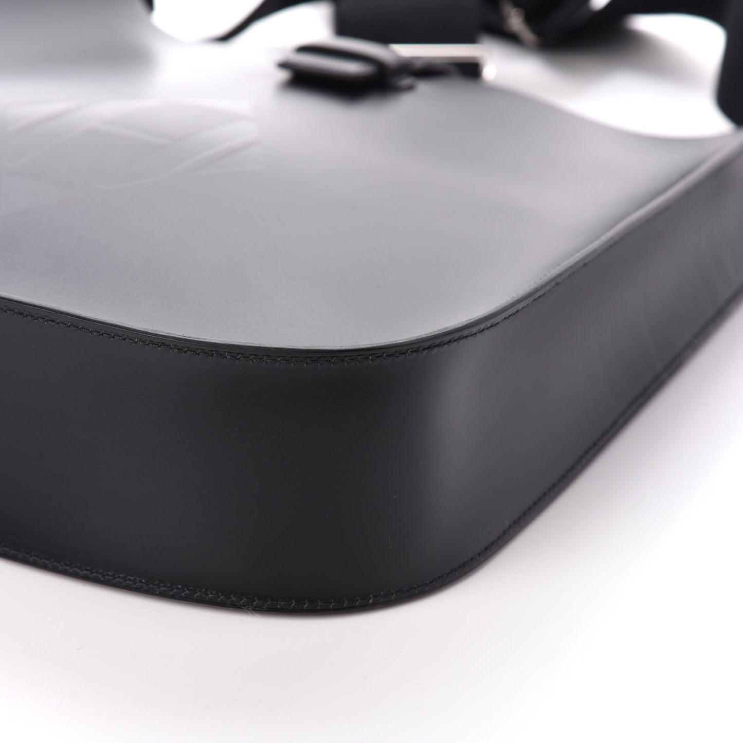 Vache Hunter Evelyne Sellier 29 PM Black