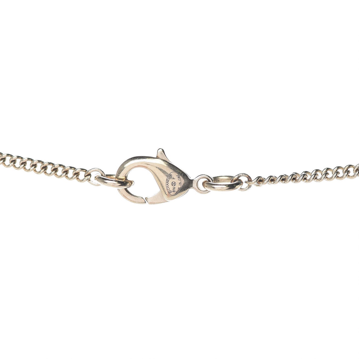Metal Quilted CC Pendant Necklace Gold White