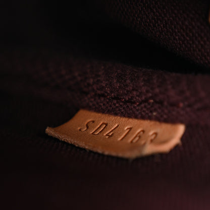 Louis Vuitton Monogram Favorite MM 7 of 10