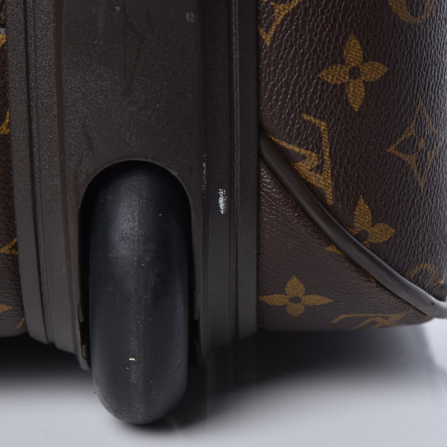 Monogram Pegase 55
