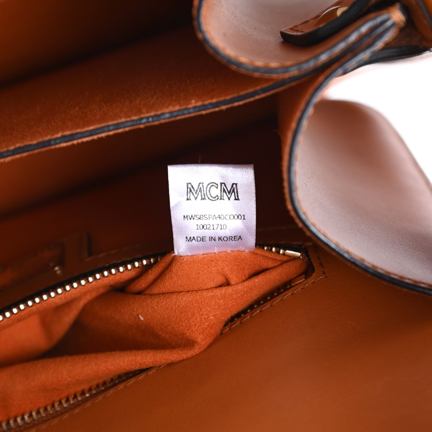 Visetos Studded Victory Patch Patricia Shoulder Bag Cognac