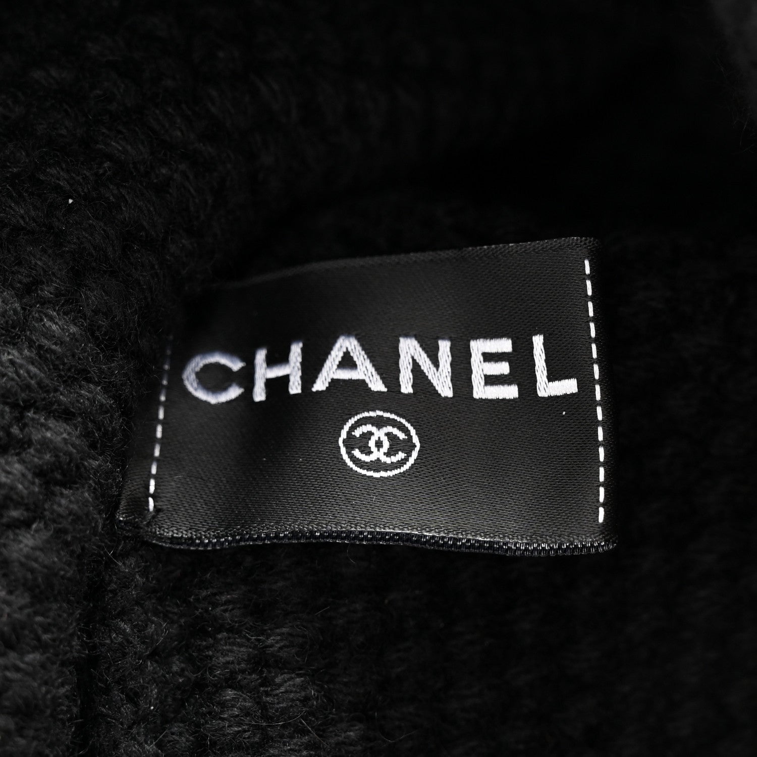 Chanel Cashmere CC Beanie Hat Black Pink 5 of 6
