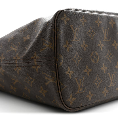 Louis Vuitton Monogram Neverfull MM 8 of 9