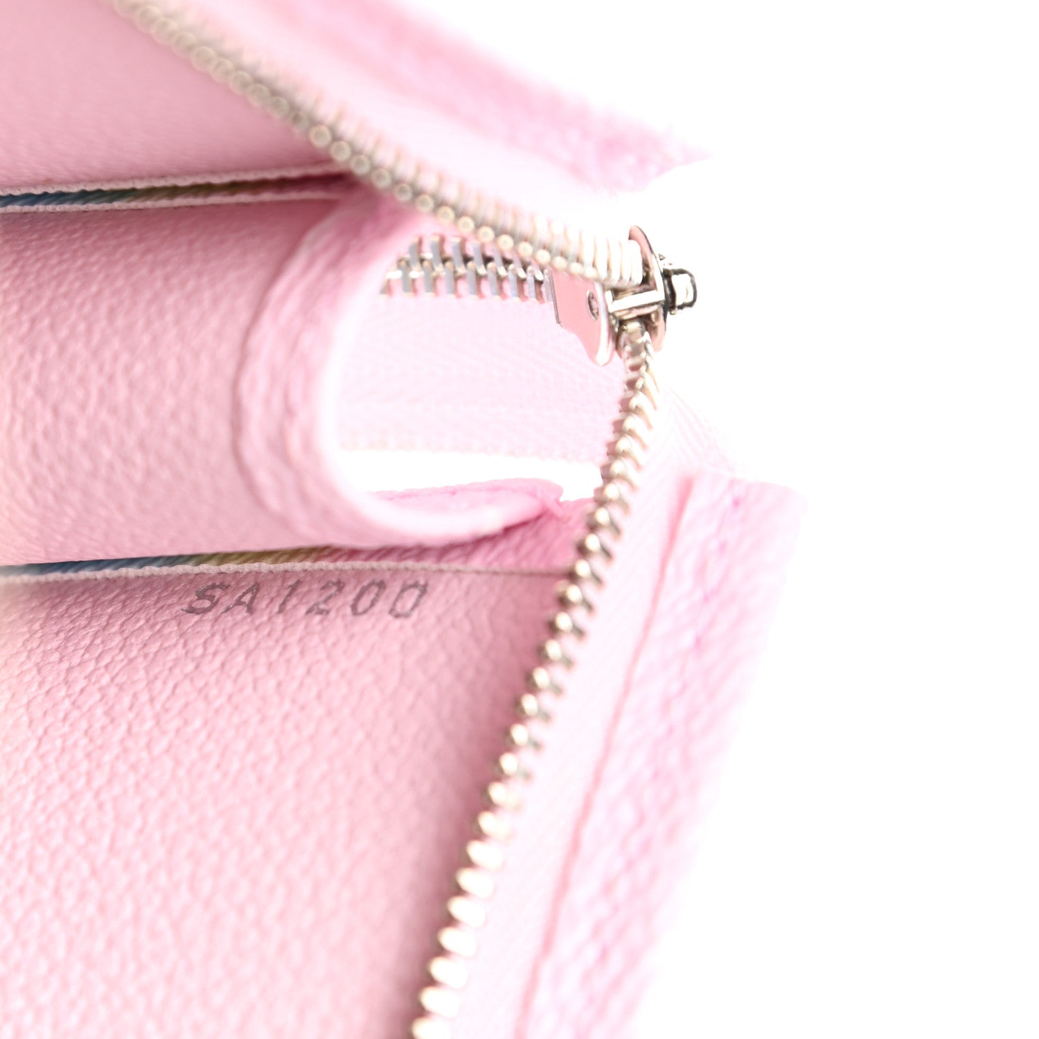Louis Vuitton Monogram Escale Toiletry Pouch 26 Pastel 7 of 7