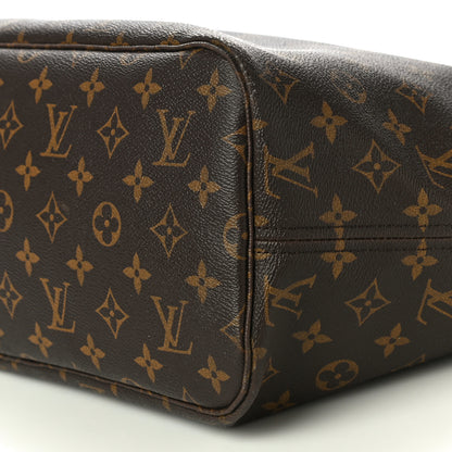 Louis Vuitton Monogram Neverfull MM 9 of 17