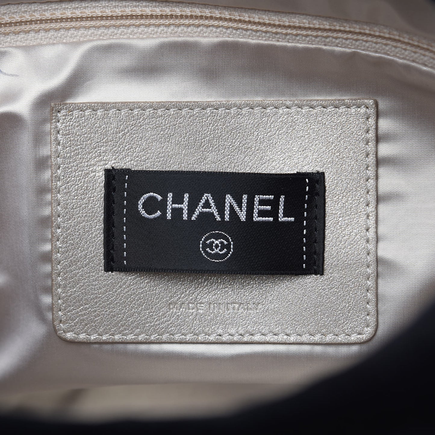 Velvet Quilted Coco Neige Waist Bag Black