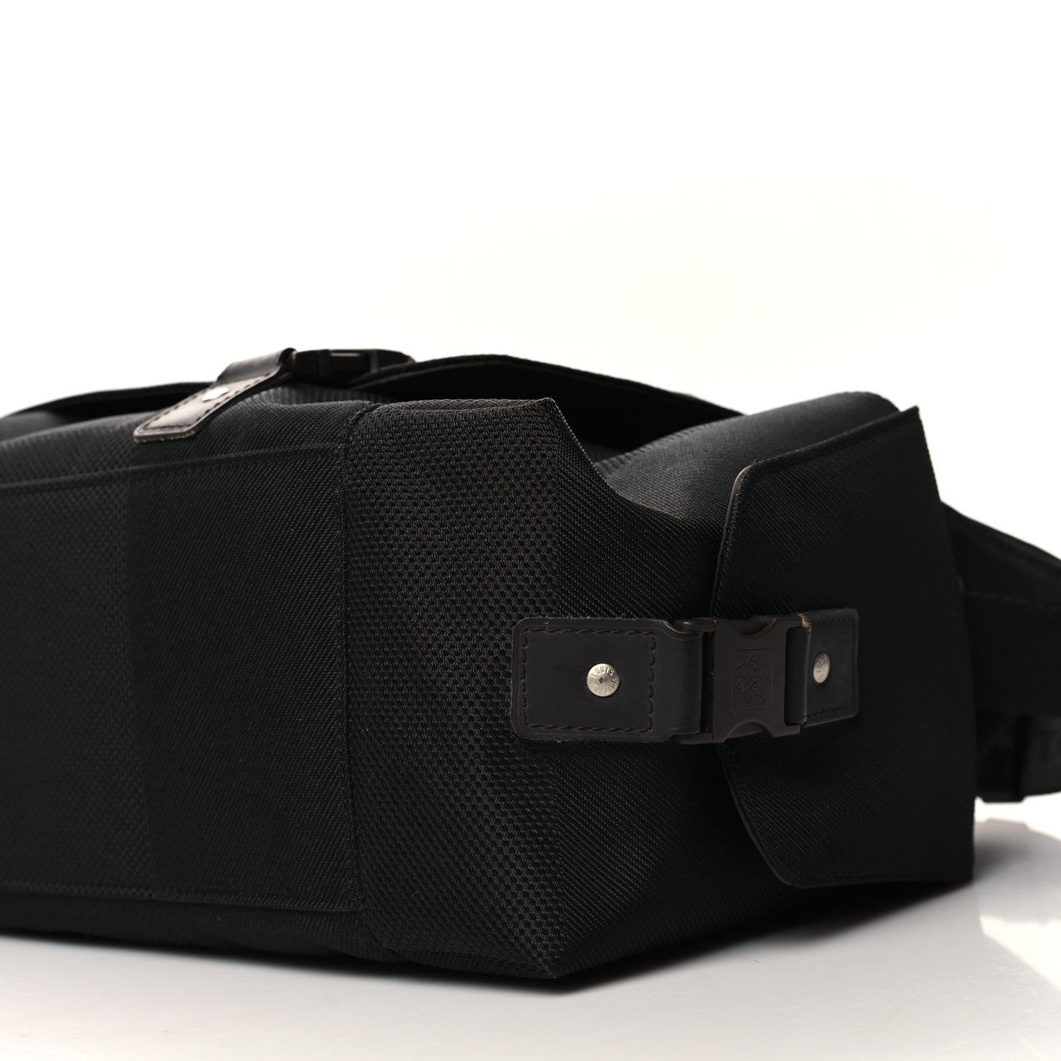 Louis Vuitton Damier Geant Belier Messenger Bag Black 10 of 10