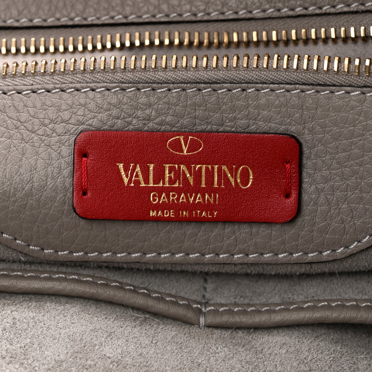 Valentino Garavani Grained Calfskin Rockstud Shoulder Tote Dove Grey 6 of 10