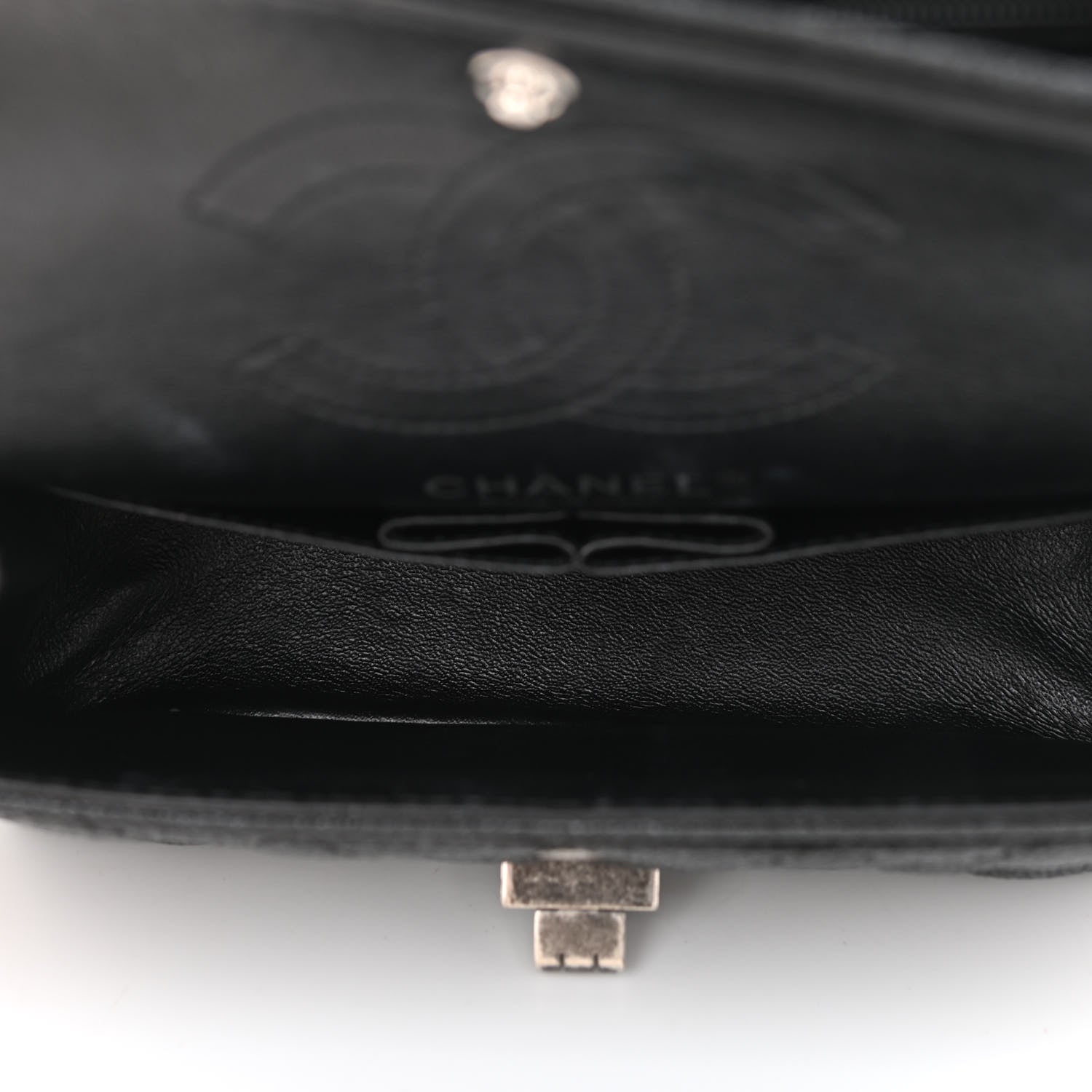 Chanel Caviar 2.55 Reissue 224 Flap Black 5 of 10