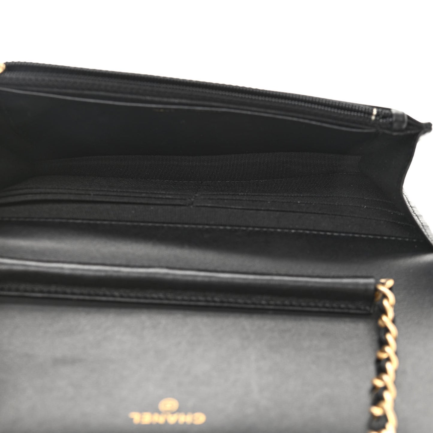 Lambskin Pyramid Wallet On Chain WOC Black