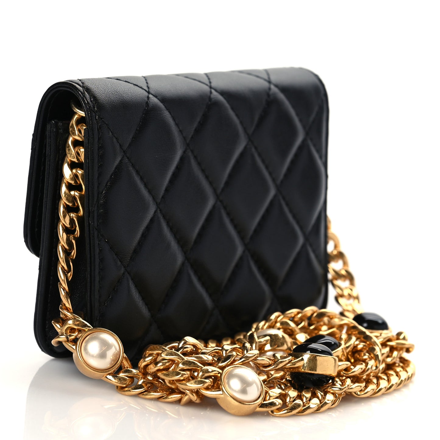 Lambskin Resin Quilted Clutch With Chain Black