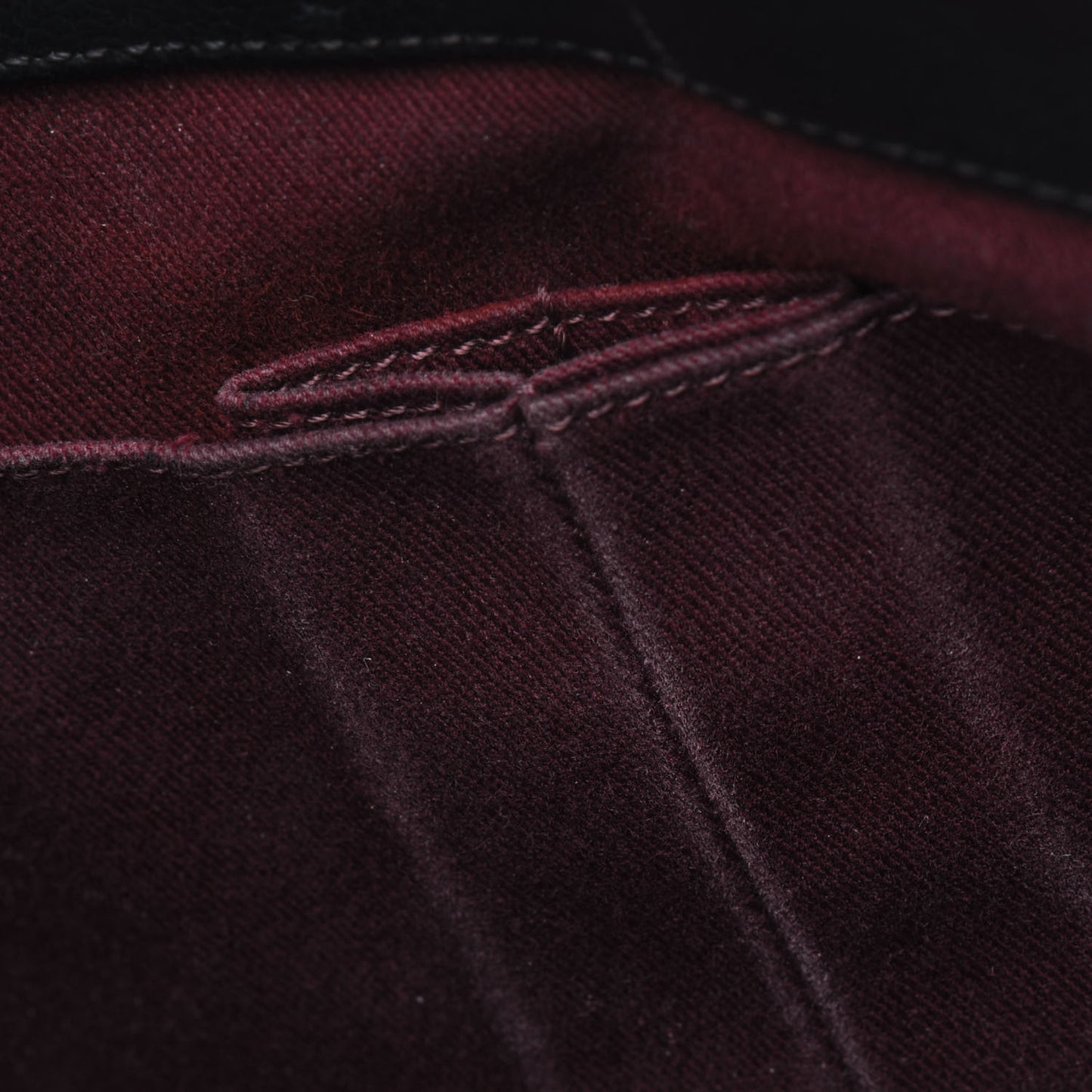 Crumpled Grained Calfskin Medium CC Crave Flap Black