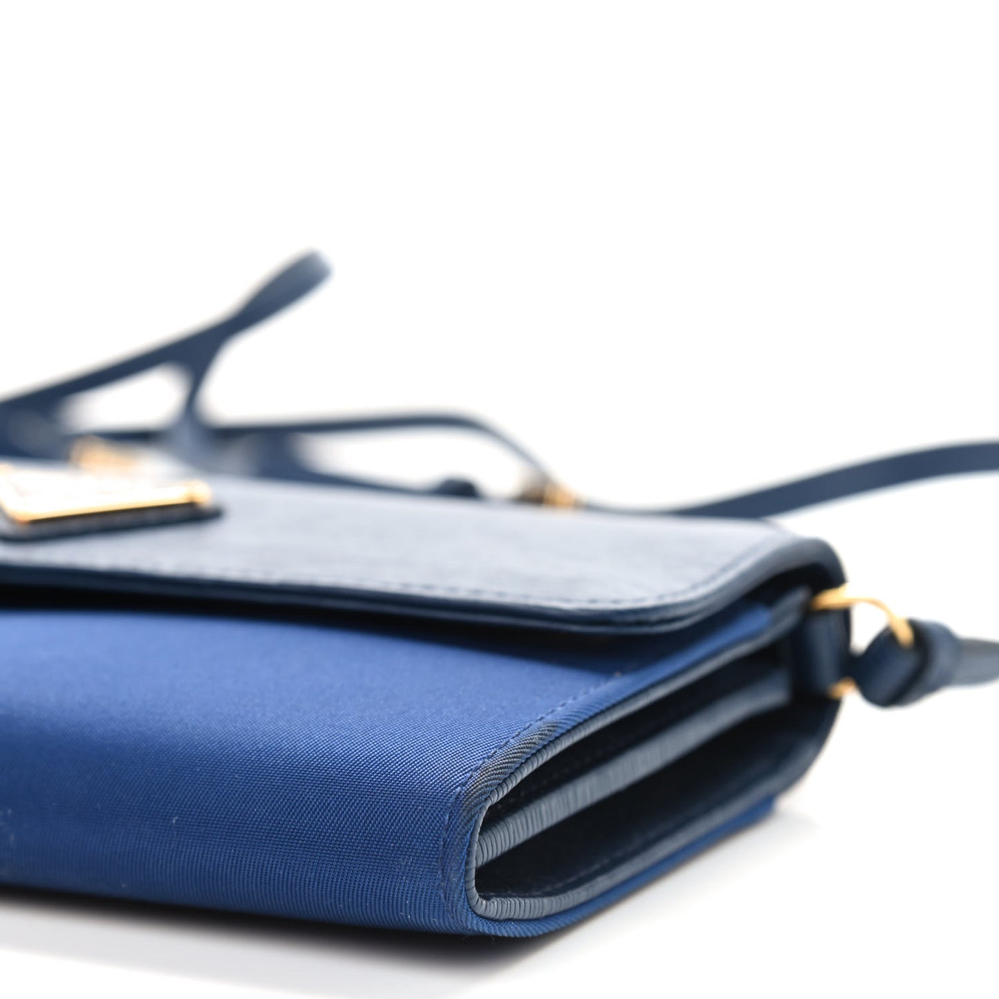 Saffiano Canapa Chain Wallet Cobalto