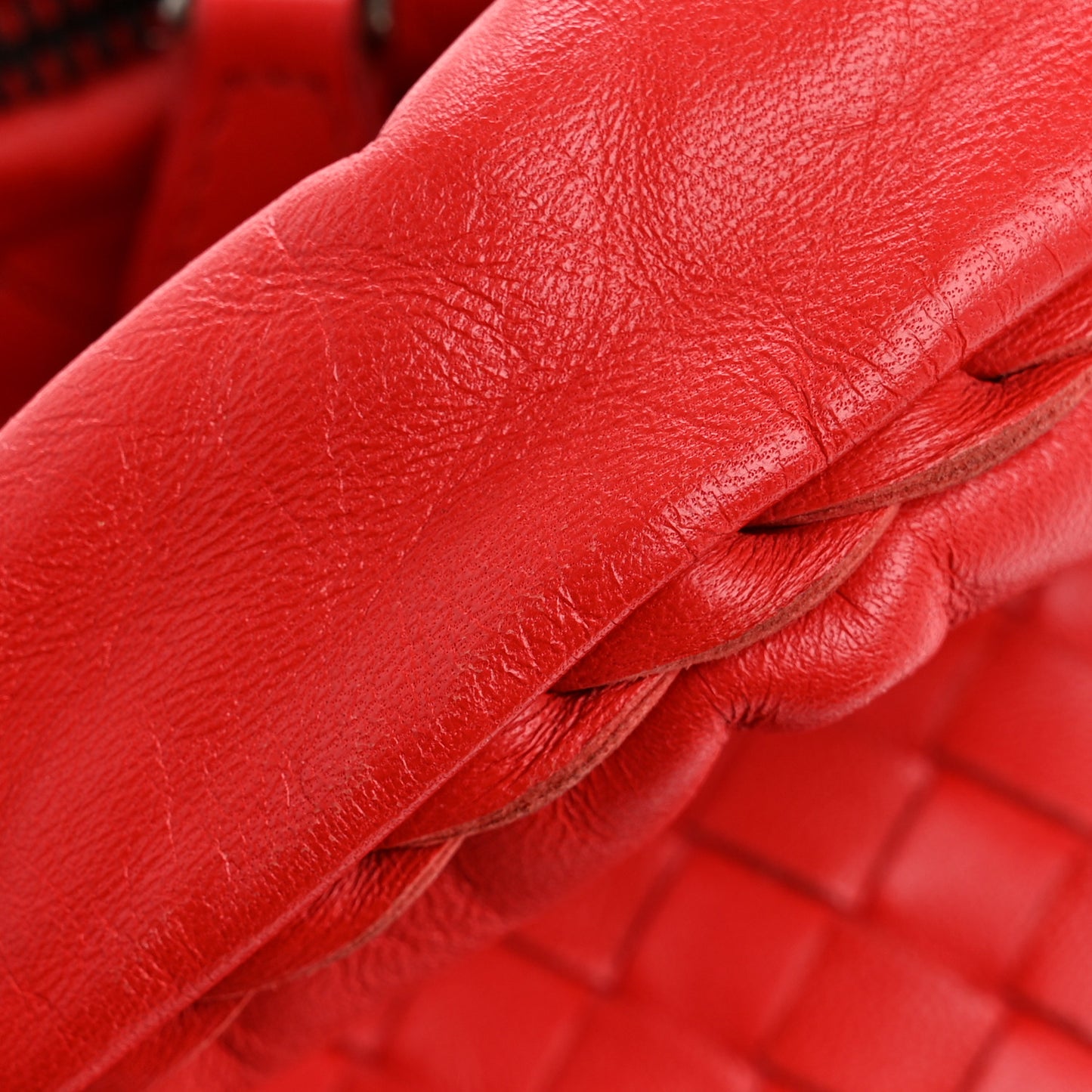 Nappa Intrecciato Medium Belly Veneta Hobo Flame