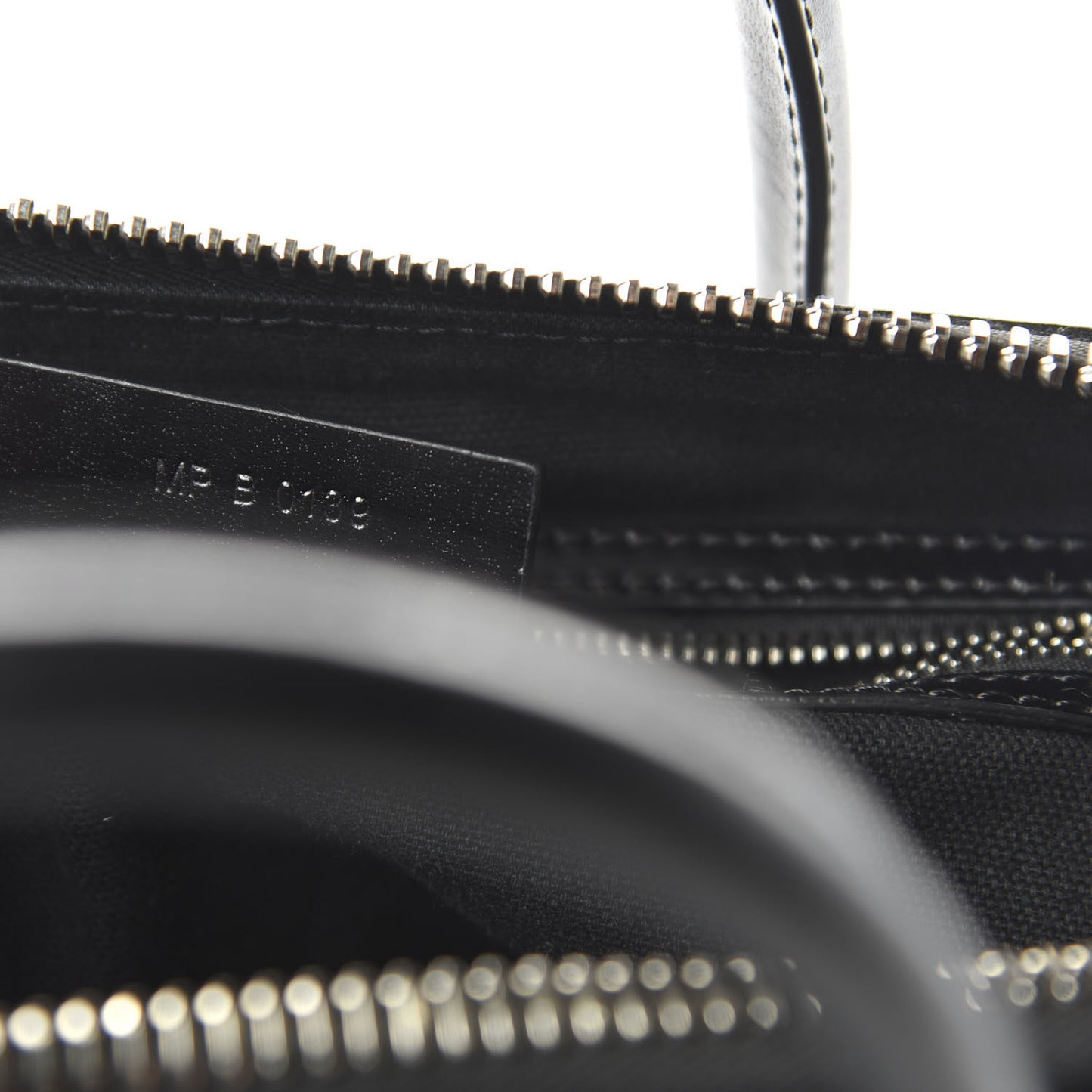 Shiny Lord Calfskin Medium Antigona Black