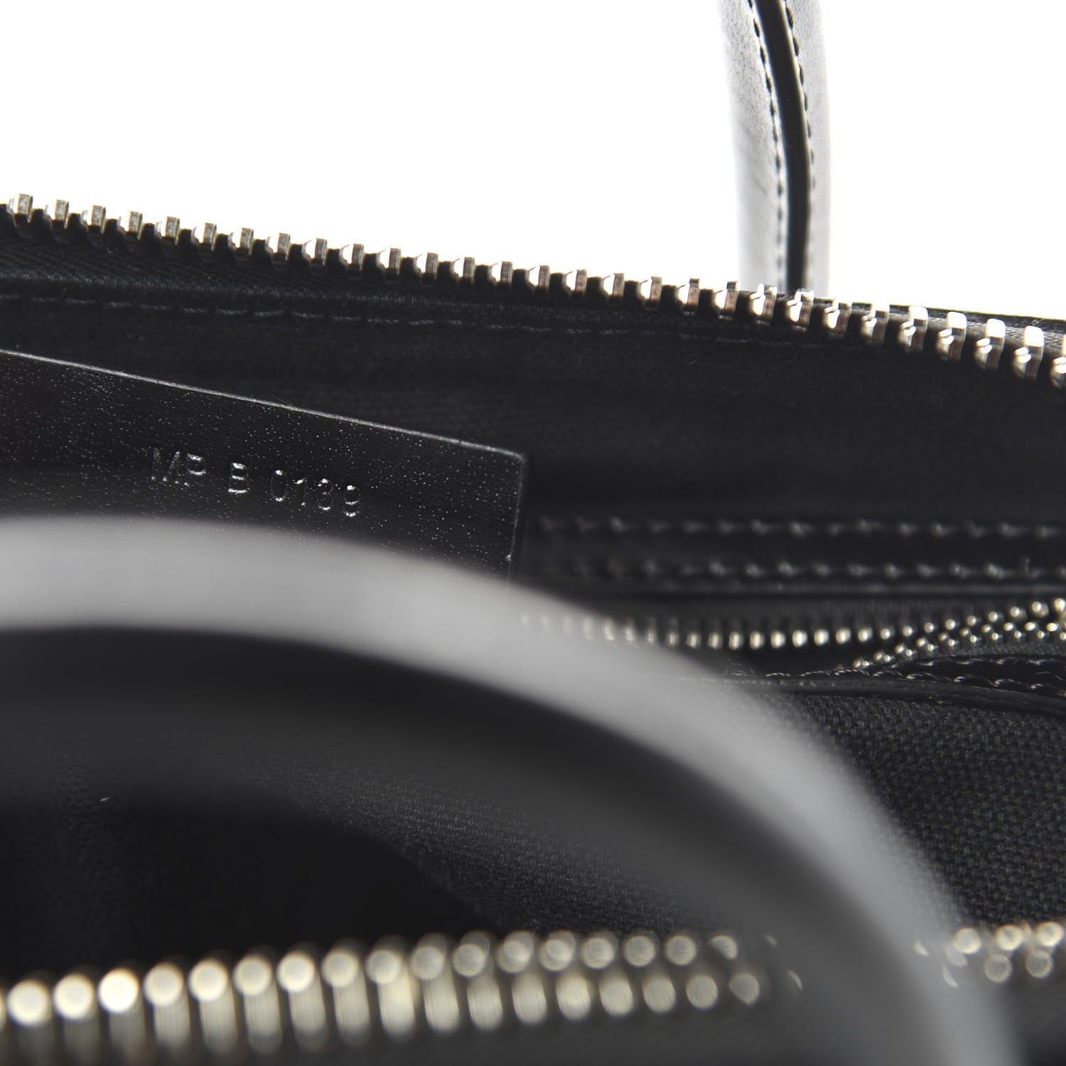 Givenchy Shiny Lord Calfskin Medium Antigona Black 9 of 10