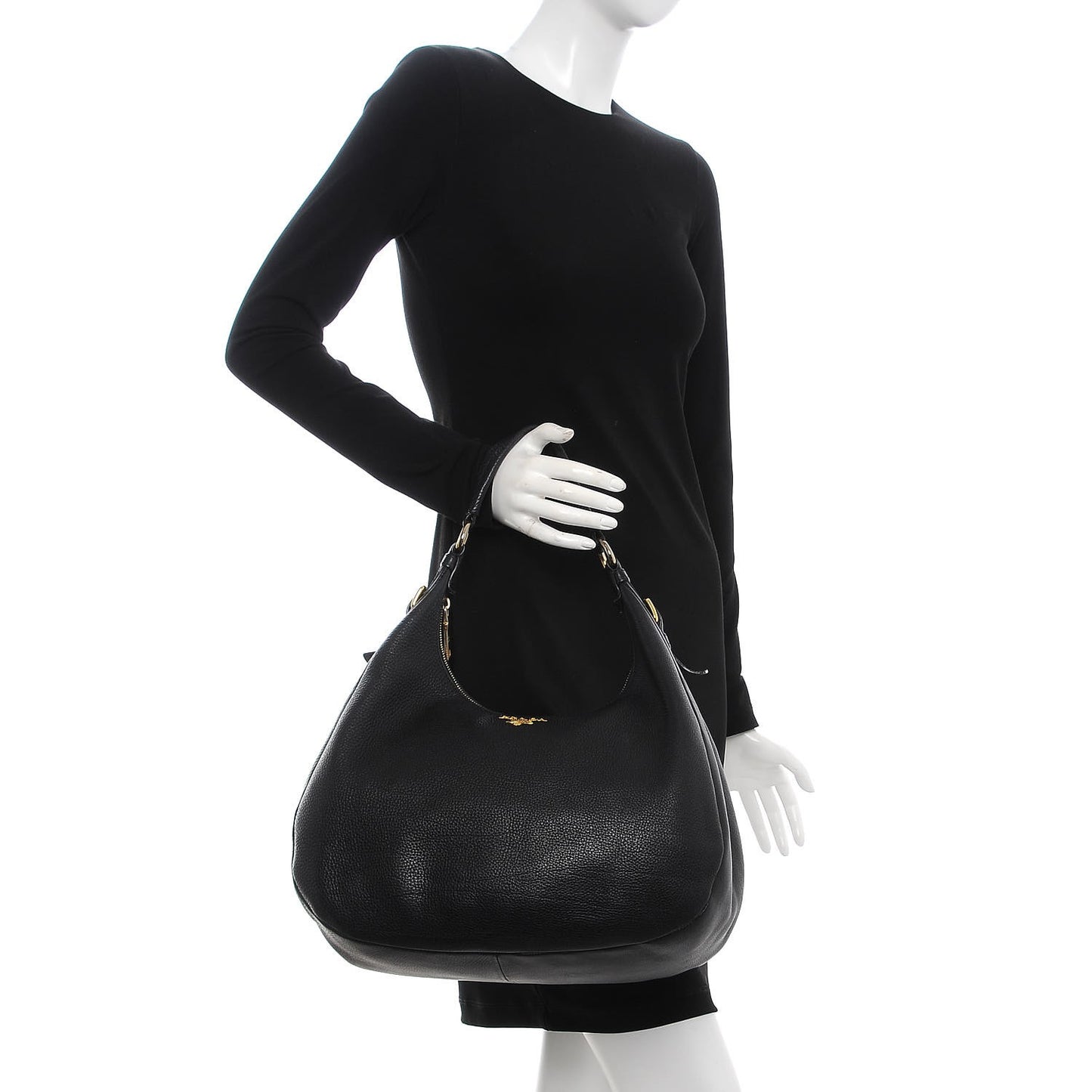 Vitello Daino Hobo Black