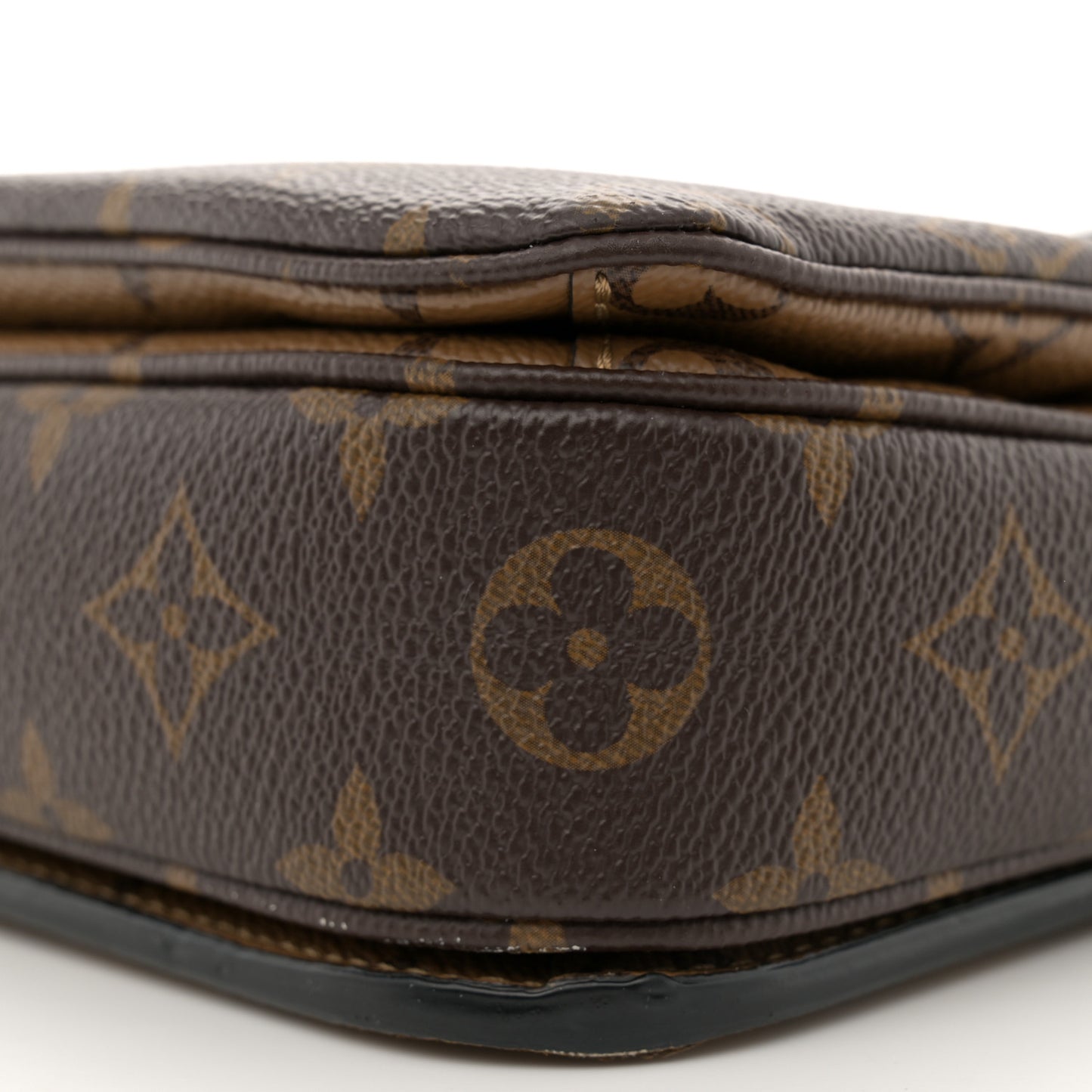 Reverse Monogram Pochette Metis