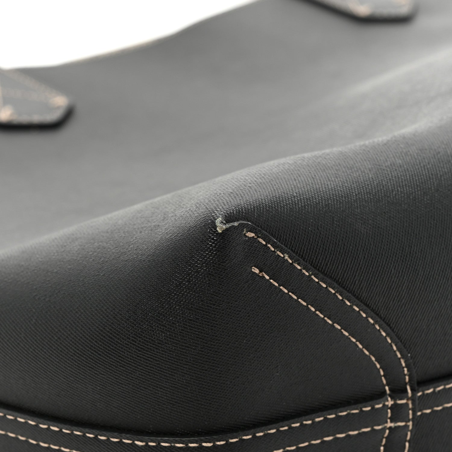 Gucci Calfskin GG Supreme Monogram Medium Reversible Tote Black 16 of 23