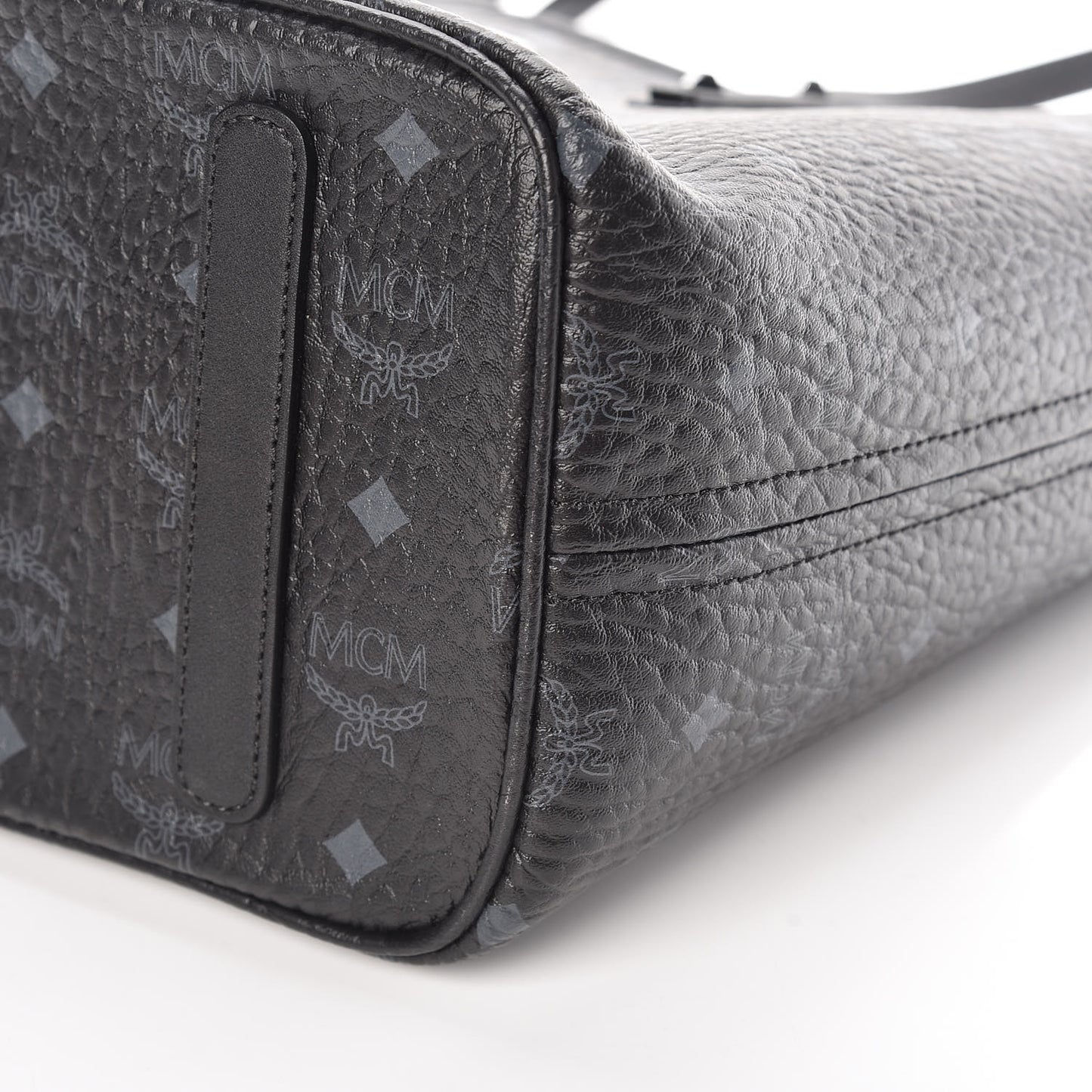 Visetos Medium Anya Zip Top Shopper Tote Black