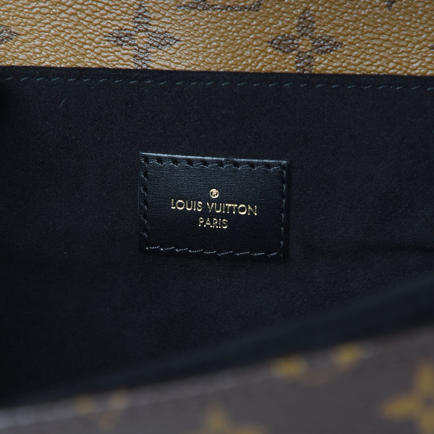 Reverse Monogram Pochette Metis