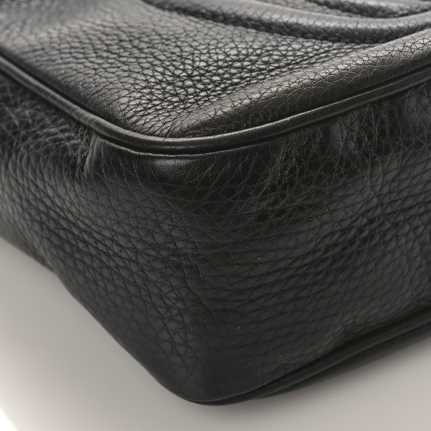 Gucci Pebbled Calfskin Small Soho Disco Bag Black 8 of 10