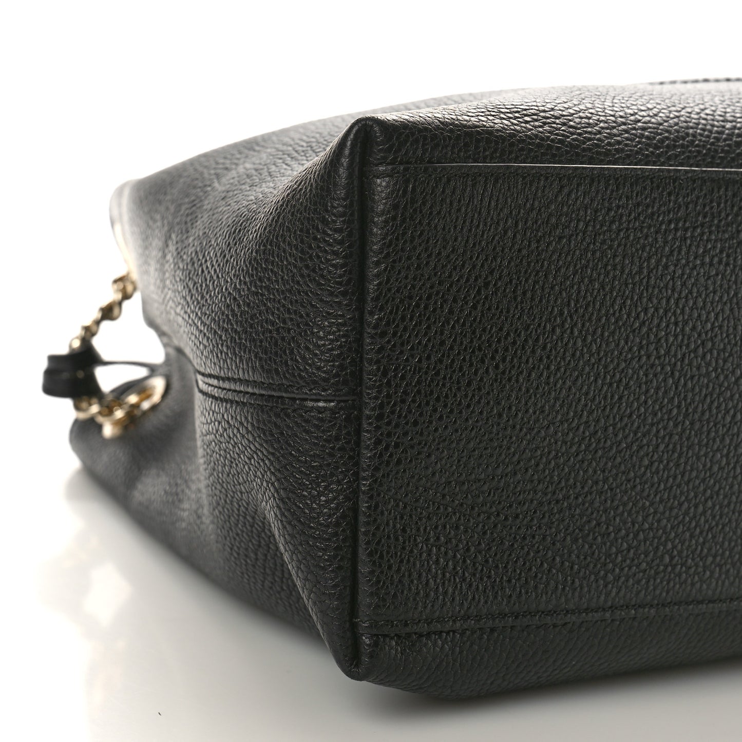 Pebbled Calfskin Medium Soho Chain Shoulder Bag Black