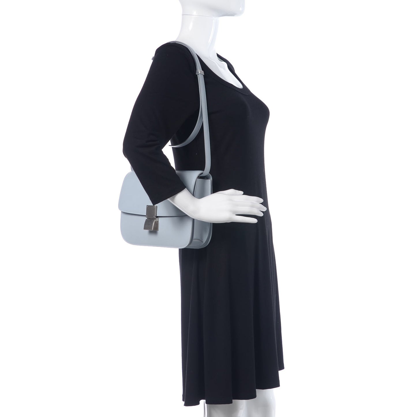 Box Calfskin Medium Classic Box Flap Bag Frost