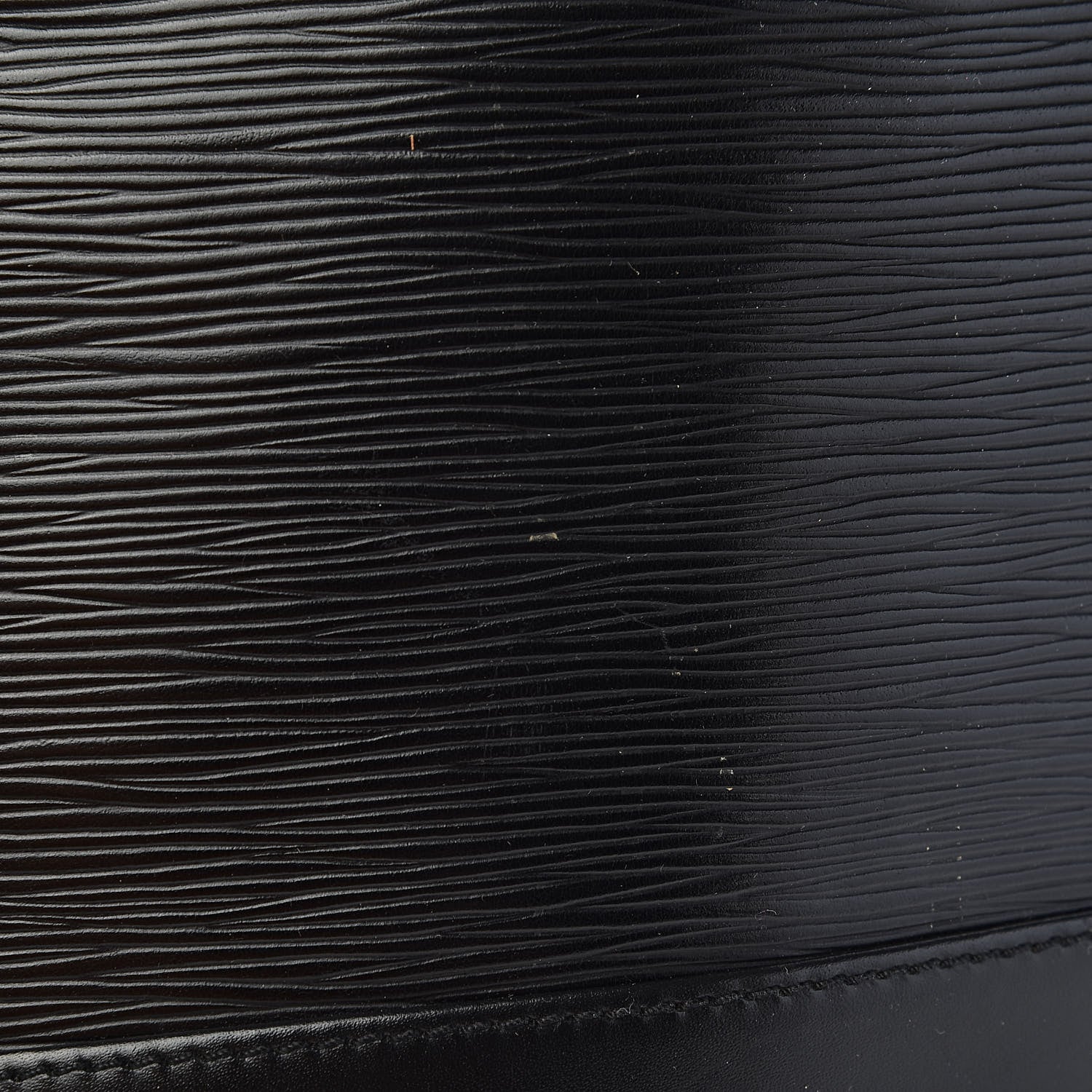 Louis Vuitton Epi Noe Black 10 of 11
