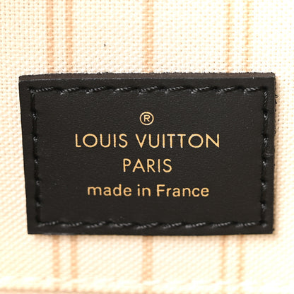 Louis Vuitton Monogram Giant Jungle Onthego GM Ivory 6 of 9