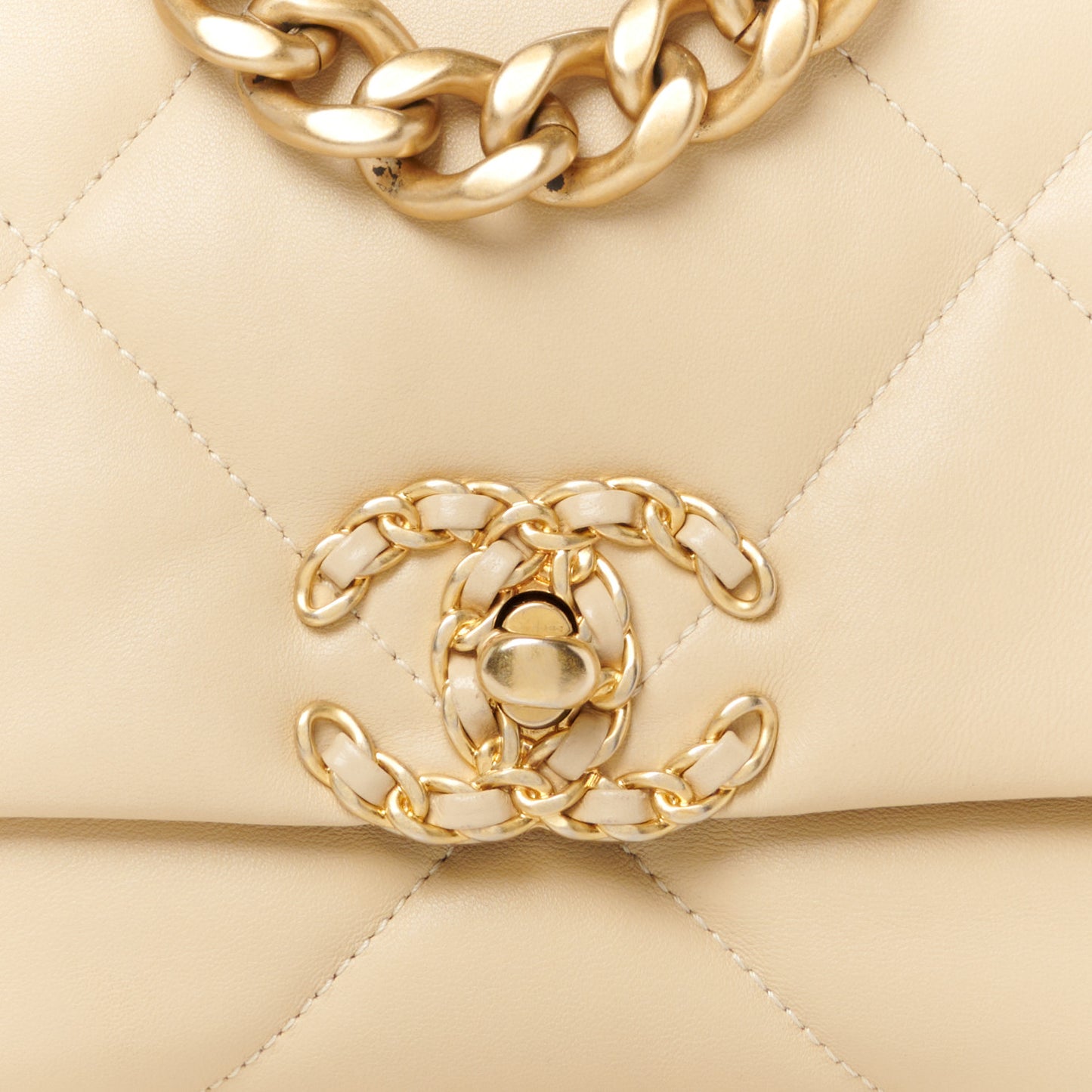 Lambskin Quilted Medium Chanel 19 Flap Beige