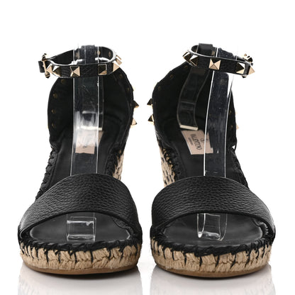 Valentino Garavani Grained Calfskin Rockstud Ankle Strap Espadrille 15/105mm Wedge Sandals 39 Black Natural 2 of 8