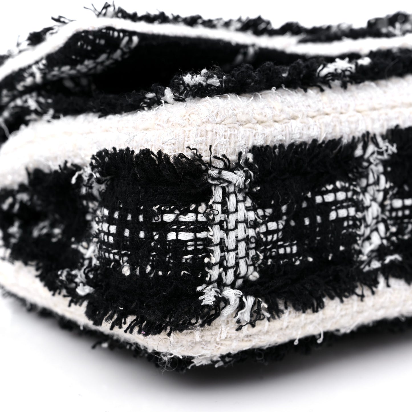 Tweed Quilted Tartan Medium Double Flap Black White