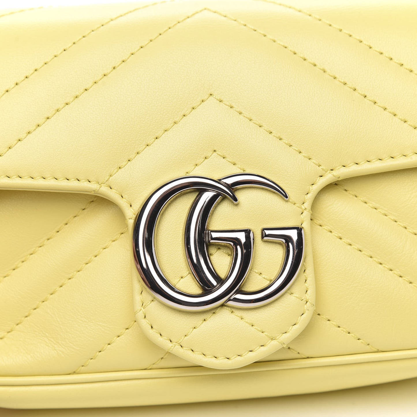 Calfskin Matelasse Super Mini GG Marmont Shoulder Bag Banana
