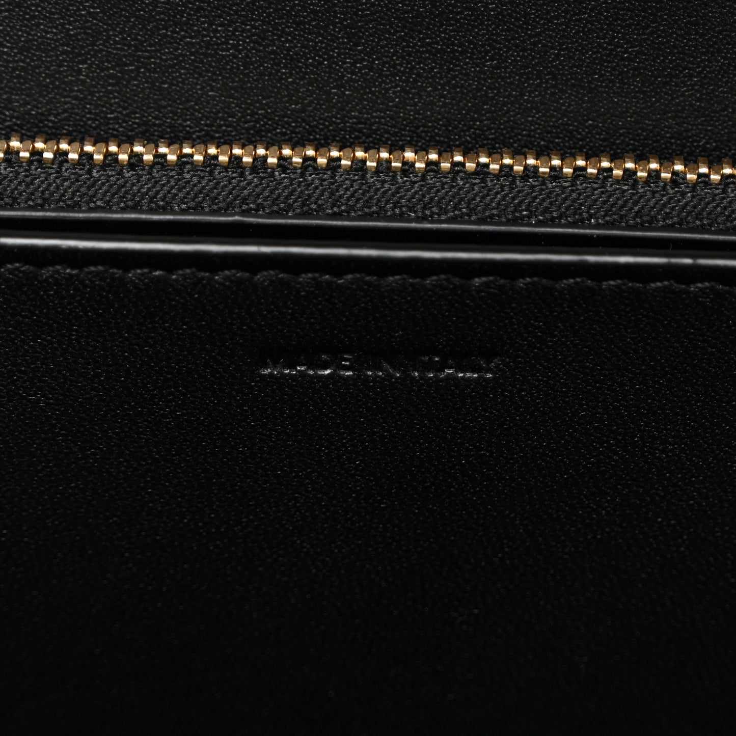 Box Calfskin Medium Classic Box Flap Bag Black