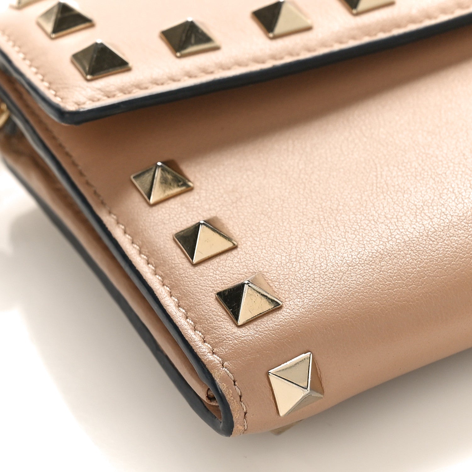 Valentino Garavani Calfskin Rockstud Wristlet Travel Wallet Soft Noisette 7 of 10