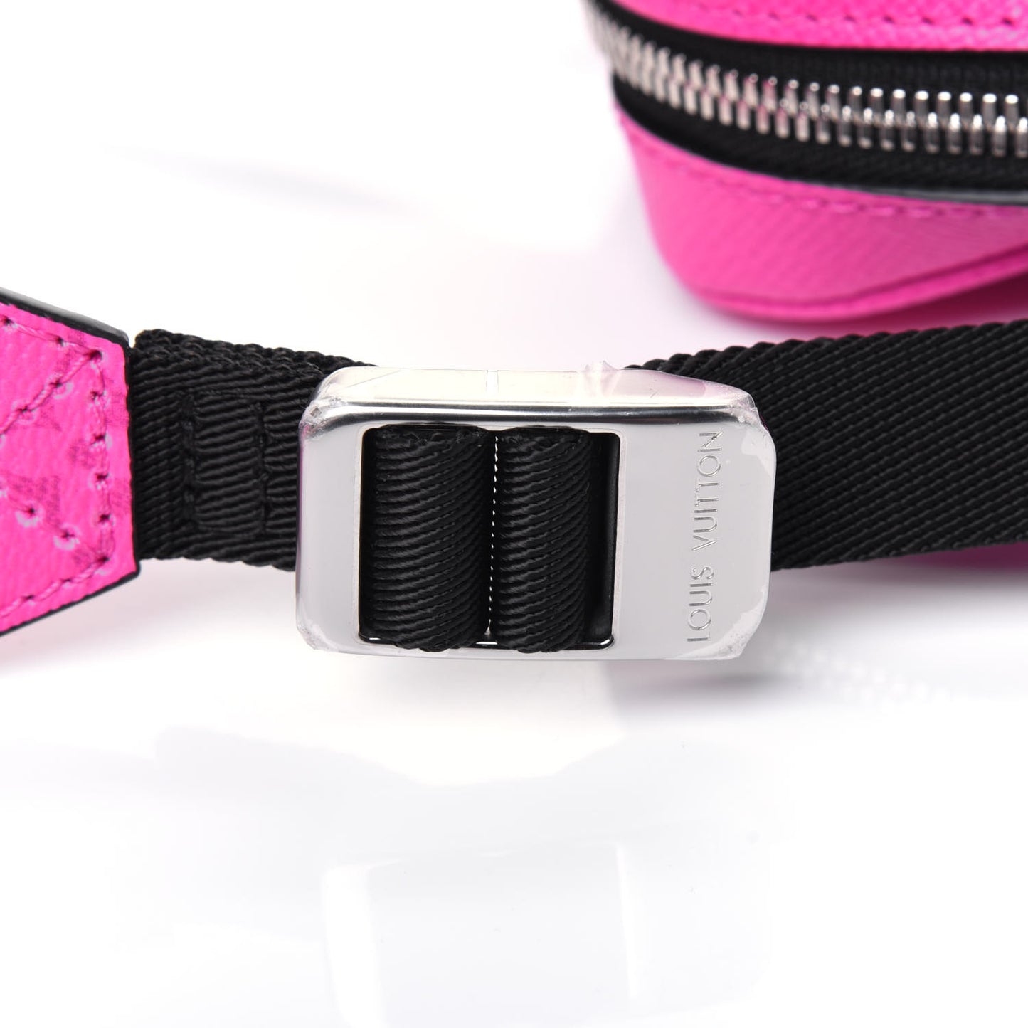 Taigarama Outdoor Messenger Fuchsia