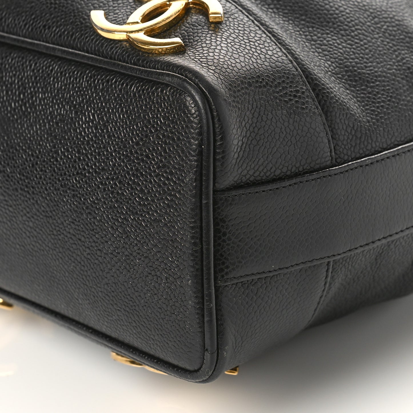 Caviar CC Drawstring Shoulder Bag Black