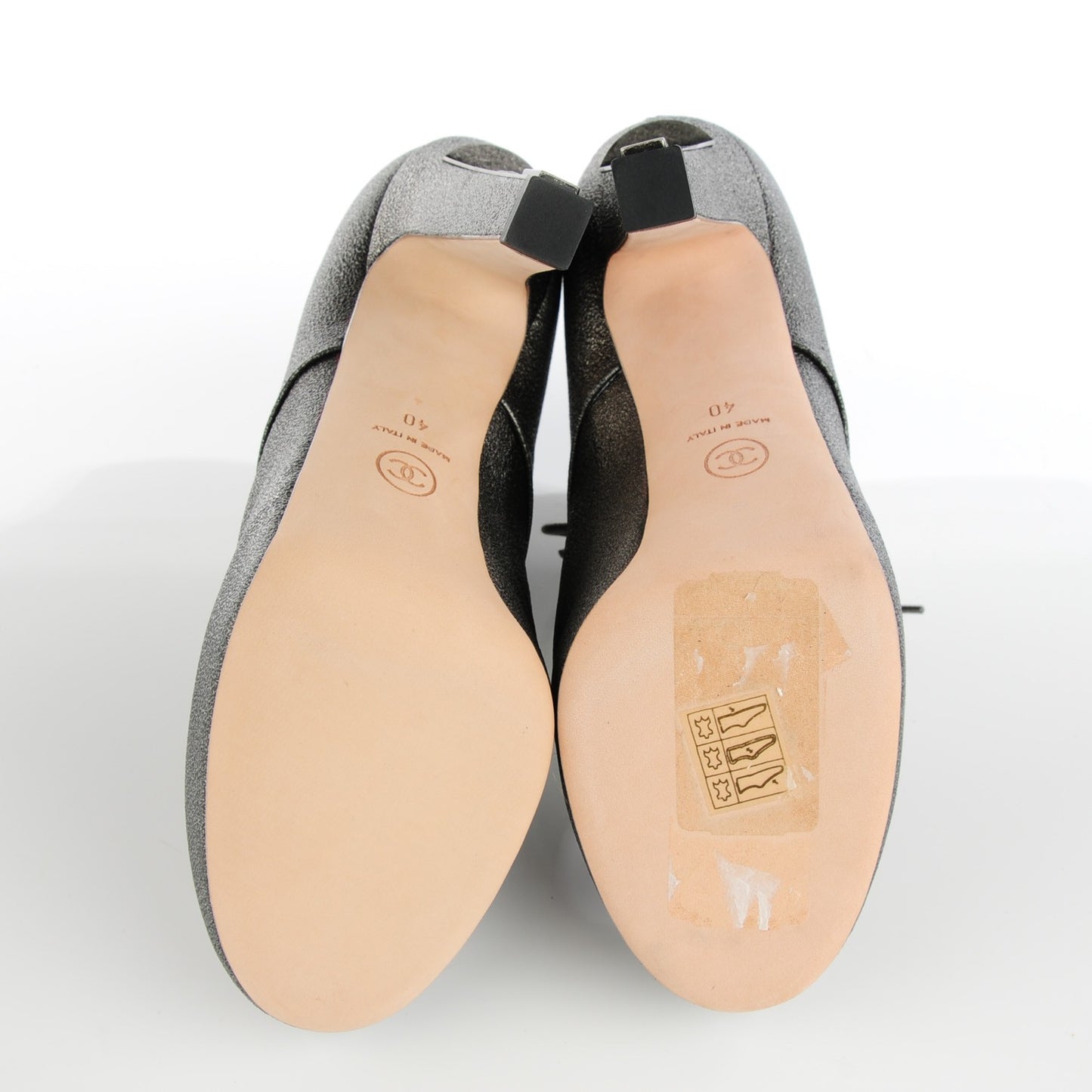 Metallic Leather Lace Up Booties 40 Kaki