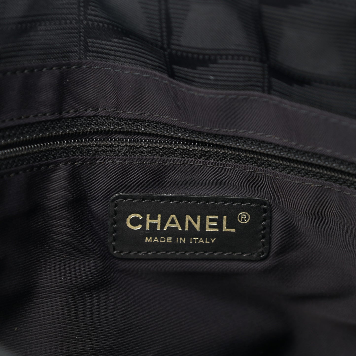 Nylon Medium Travel Tote Black