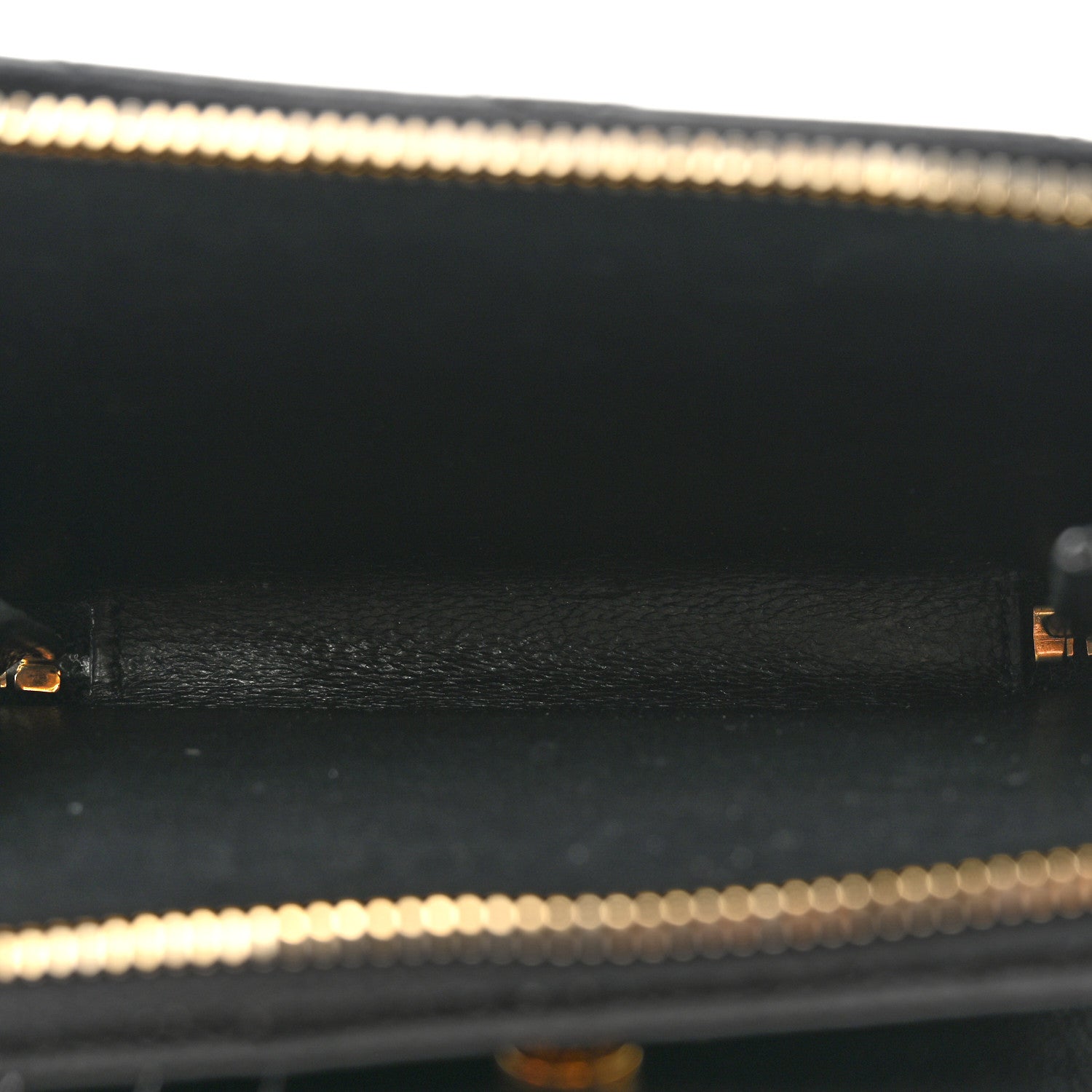 Saint Laurent Grain De Poudre Matelasse Chevron Monogram Compact Zip Around Wallet Black 6 of 9