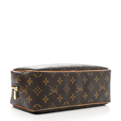 Louis Vuitton Monogram Toiletry Bag 25 5 of 11