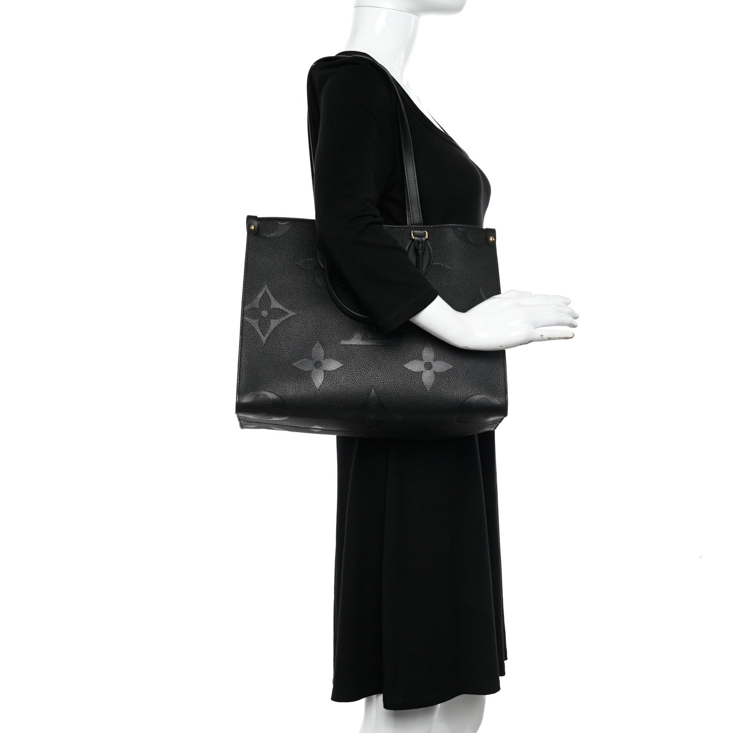 Empreinte Monogram Giant Onthego MM Black