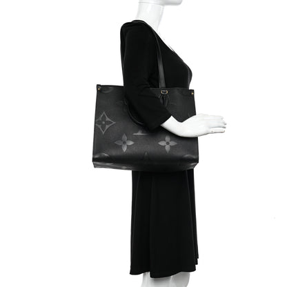Louis Vuitton Empreinte Monogram Giant Onthego MM Black 2 of 11
