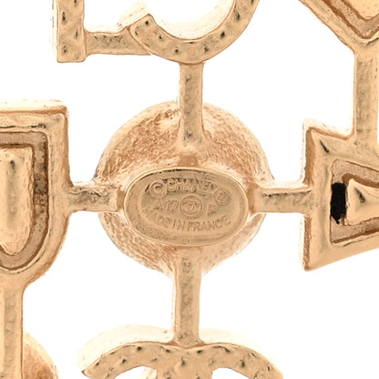 Chanel Enamel Pearl CC Brooch Gold 3 of 4