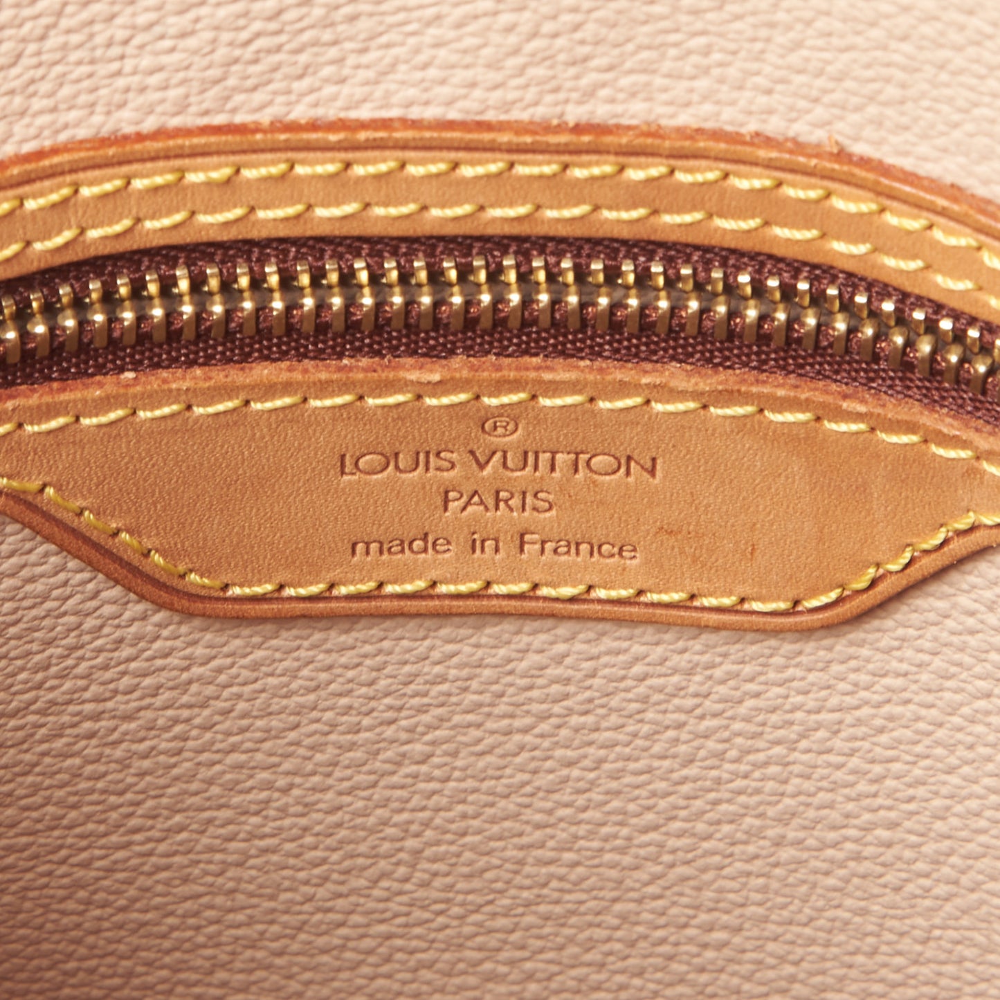 Monogram Petit Bucket 23