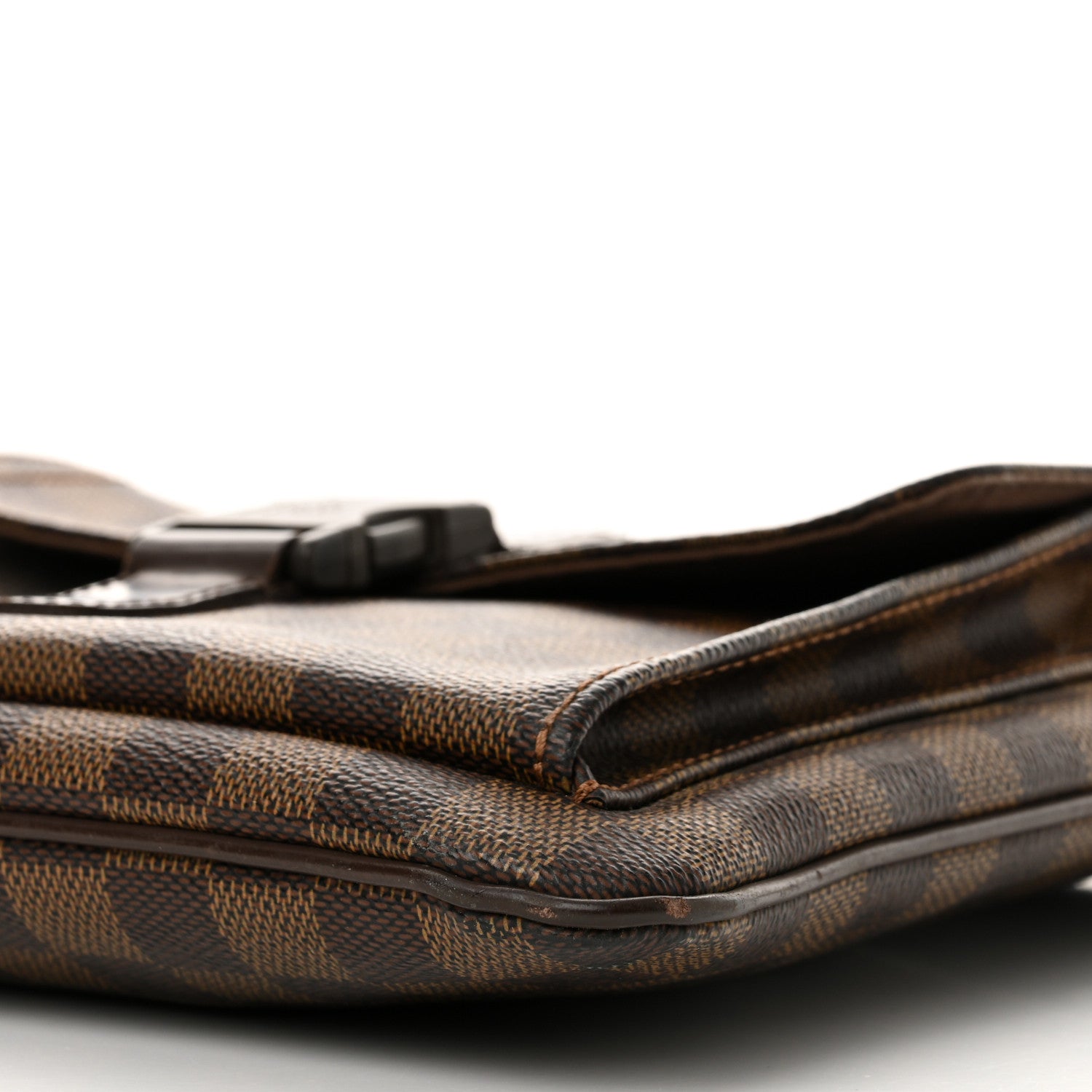 Louis Vuitton Damier Ebene Pochette Melville 10 of 14