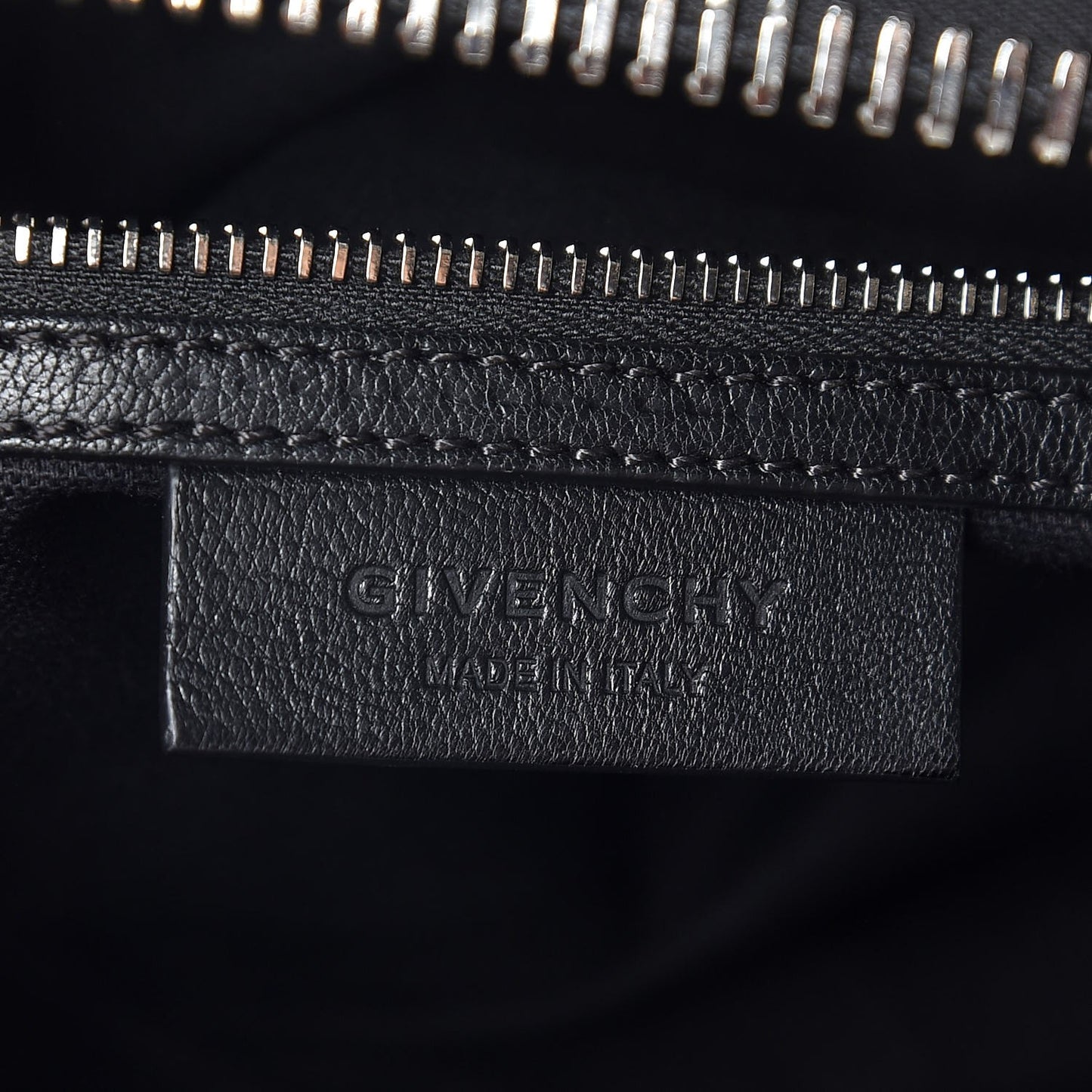 Sugar Goatskin Small Antigona Black
