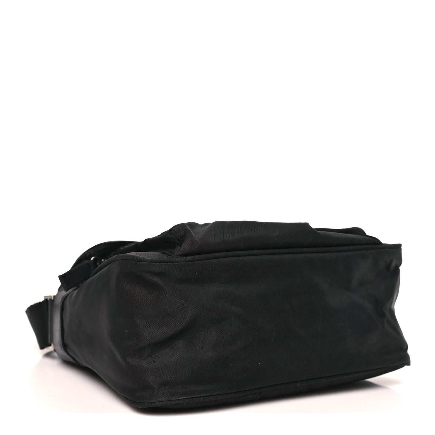 Nylon Vela Messenger Black
