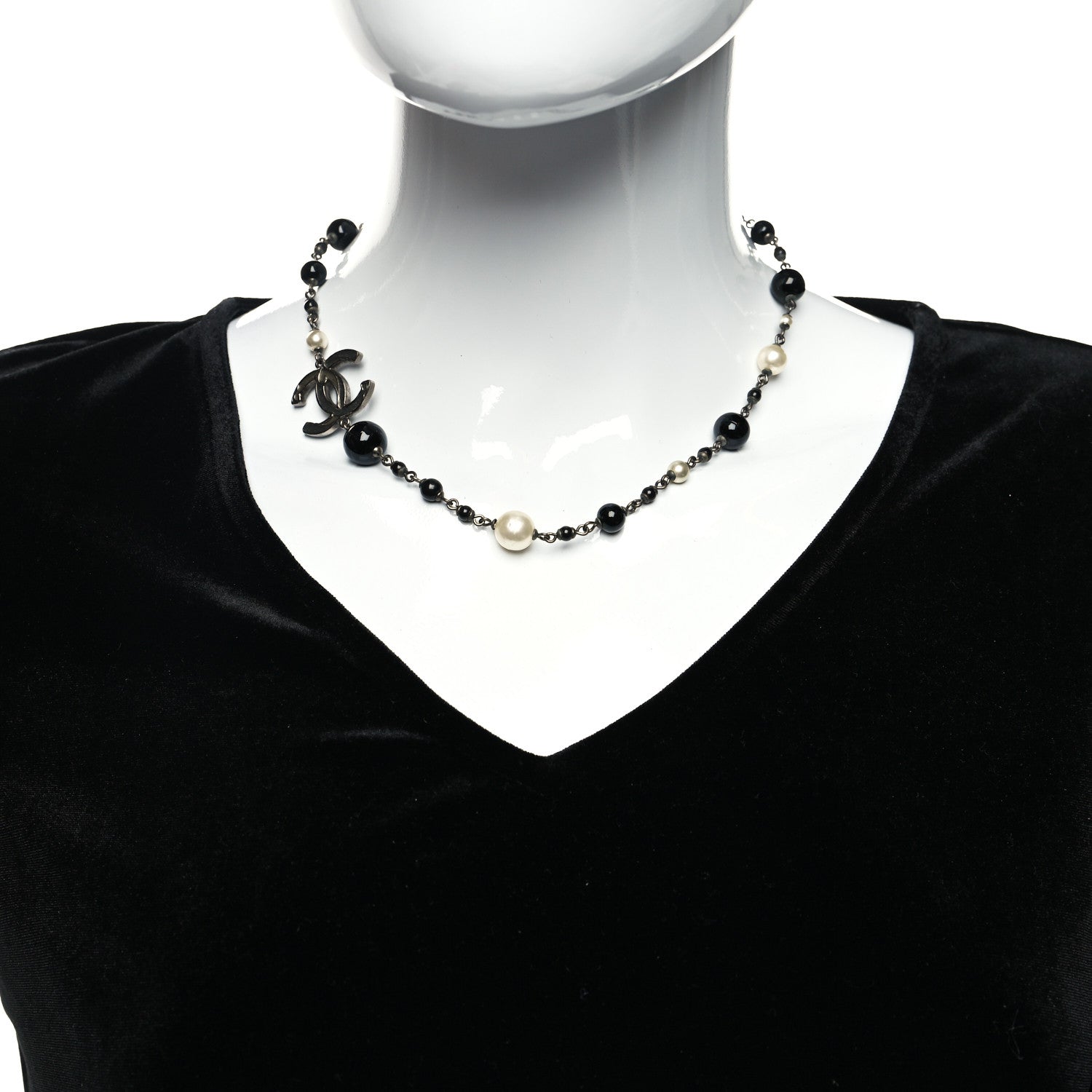 Chanel Beaded CC Short Necklace Ruthenium Black 2 of 5